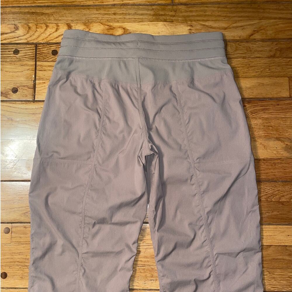 Lululemon Dance Studio Mid-Rise Pant *Regular - Picture 12 of 15
